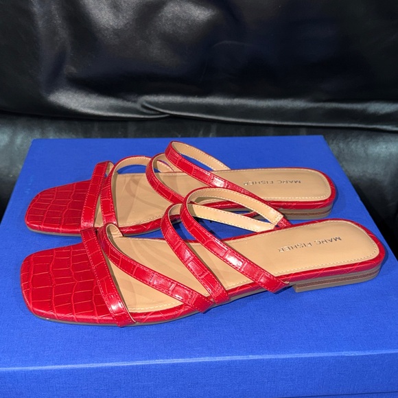 🔥🔥🔥NEW Marc Fisher Red shoes sandals - Picture 2 of 7